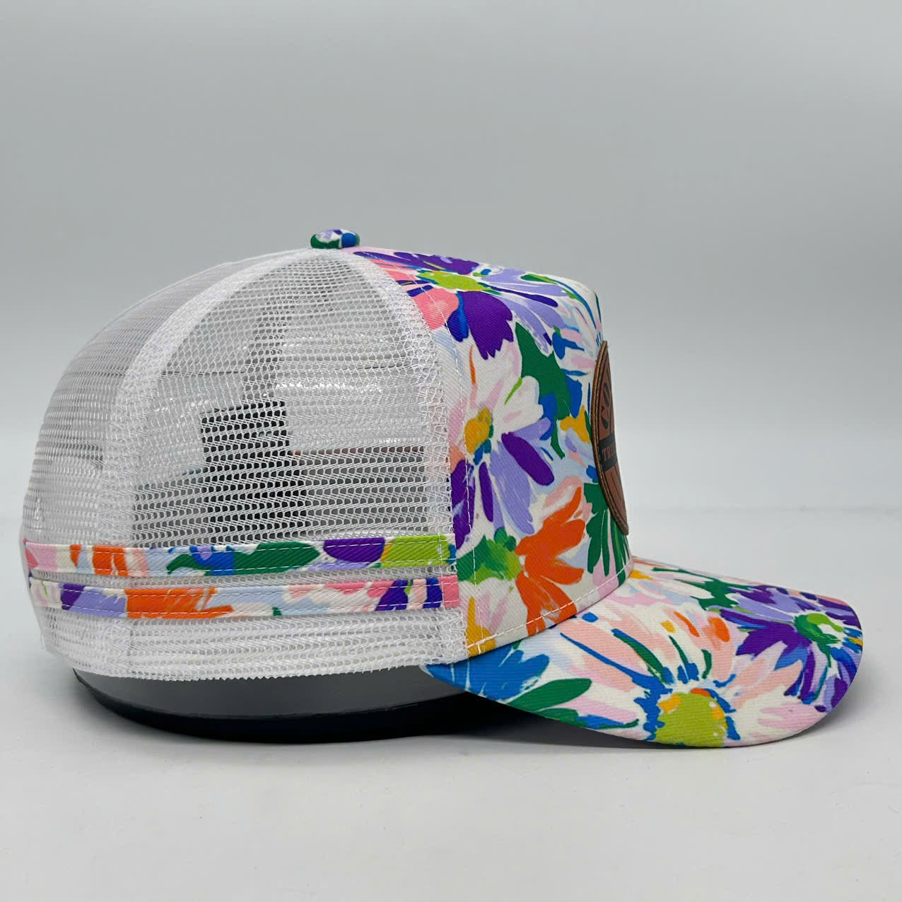 SPRING FLORAL TRUCKER CAP