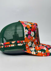 RETRO FLORAL TRUCKER CAP