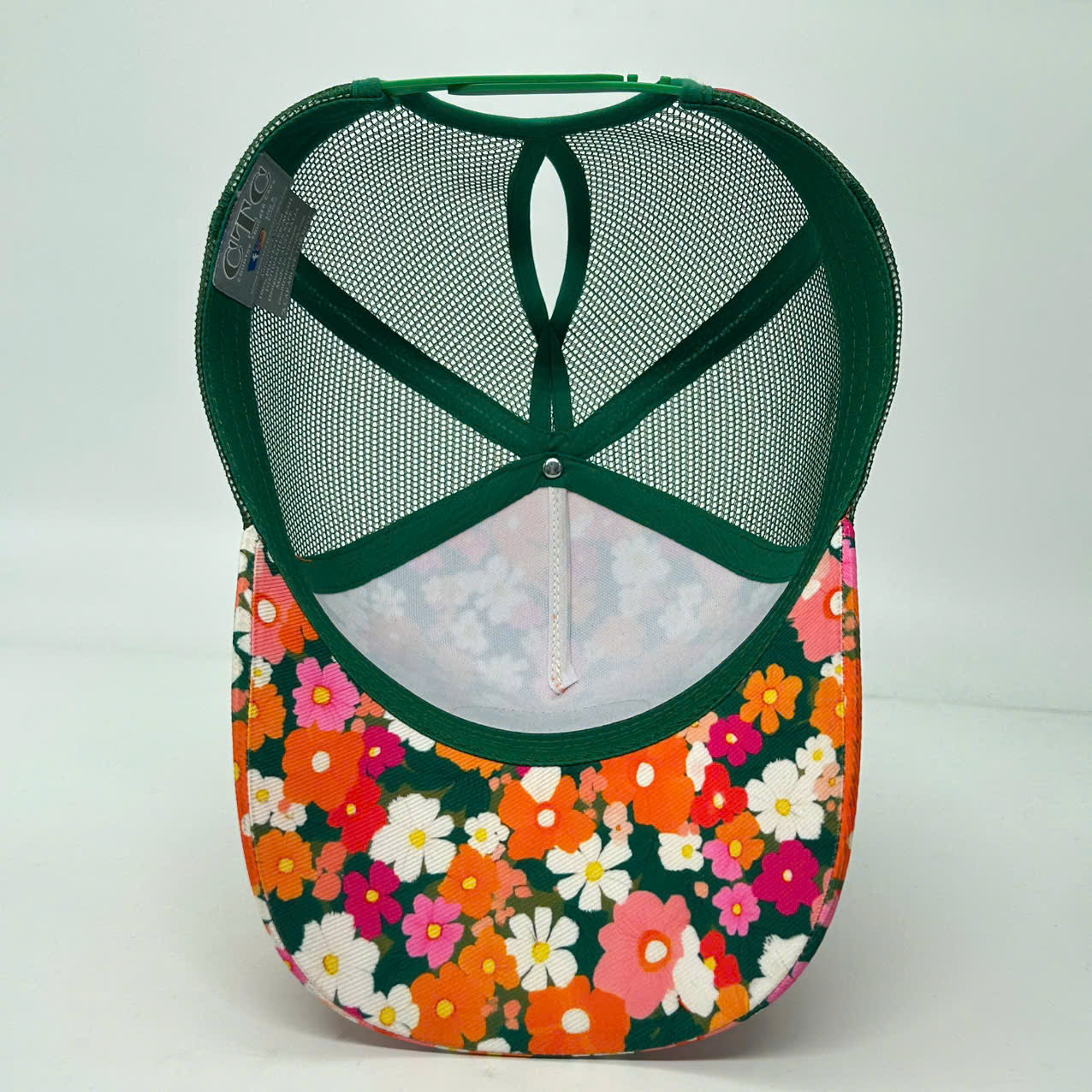 RETRO FLORAL TRUCKER CAP
