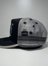 GREY BLACK BULLHORN TRUCKER CAP