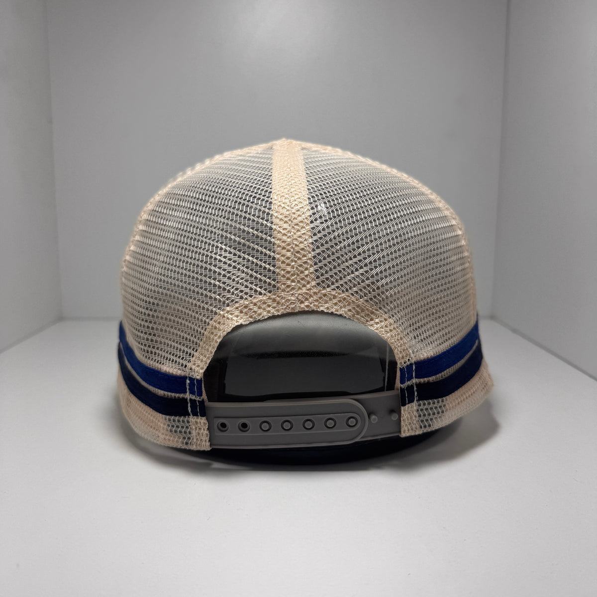 VINTAGE SCROLL GREY BLUE TRUCKER CAP