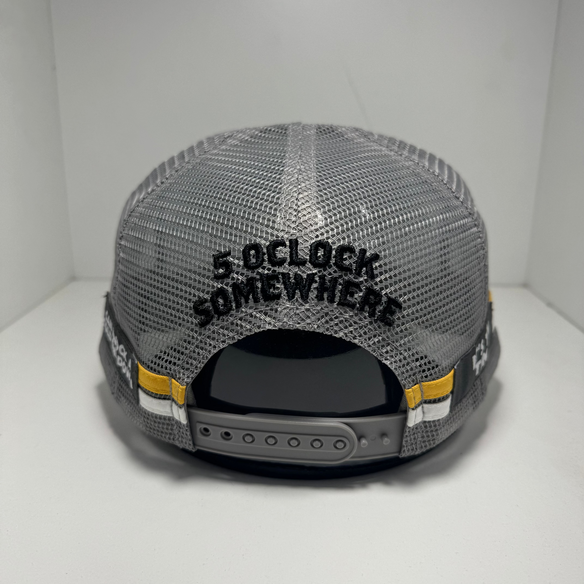FEAR NO BEER 2.0 TRUCKER CAP