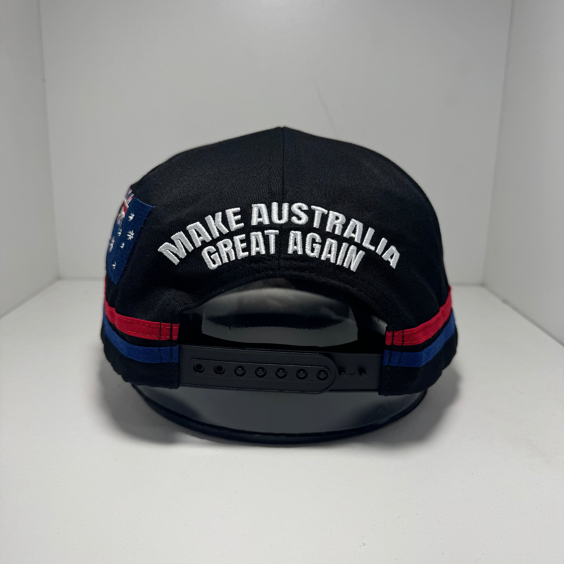 FIT IN FULL FABRIC TRUCKER CAP