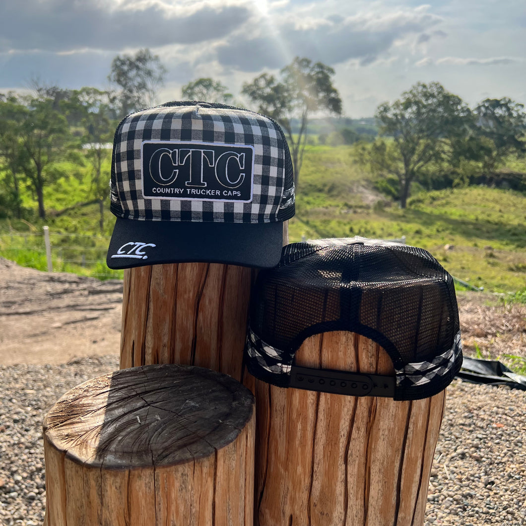 BLACK GINGHAM TRUCKER CAP