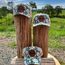 Load image into Gallery viewer, DAISY CHAIN TRUCKER CAP RANGE - GREEN
