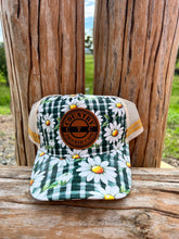 Load image into Gallery viewer, DAISY CHAIN TRUCKER CAP RANGE - GREEN
