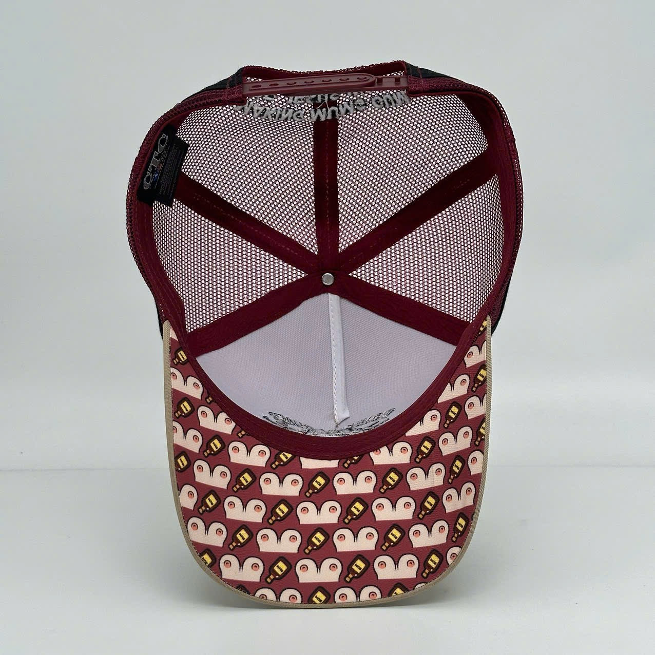 V2 DRINKIN RUMS TUNIN MUMS TRUCKER CAP - CREAM