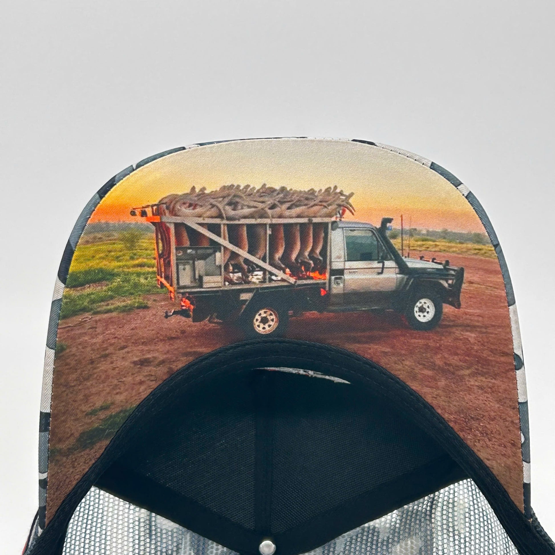 SHOOTIN ROOS TRUCKER CAP