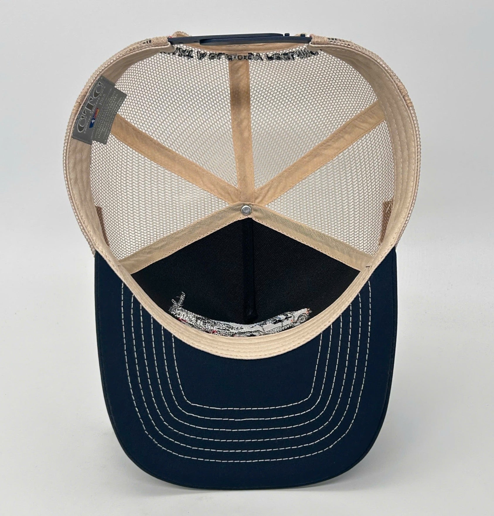 LUX LIVIN TRUCKER CAP