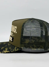 HUNTING. IT'S LIKE GOLF. BUT FOR MEN. TRUCKER CAP