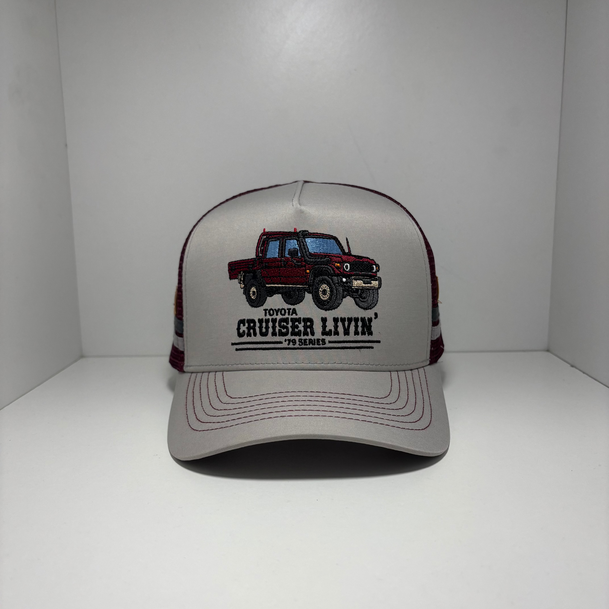 CRUISER LIVIN 79 SERIES RANGE TRUCKER CAP
