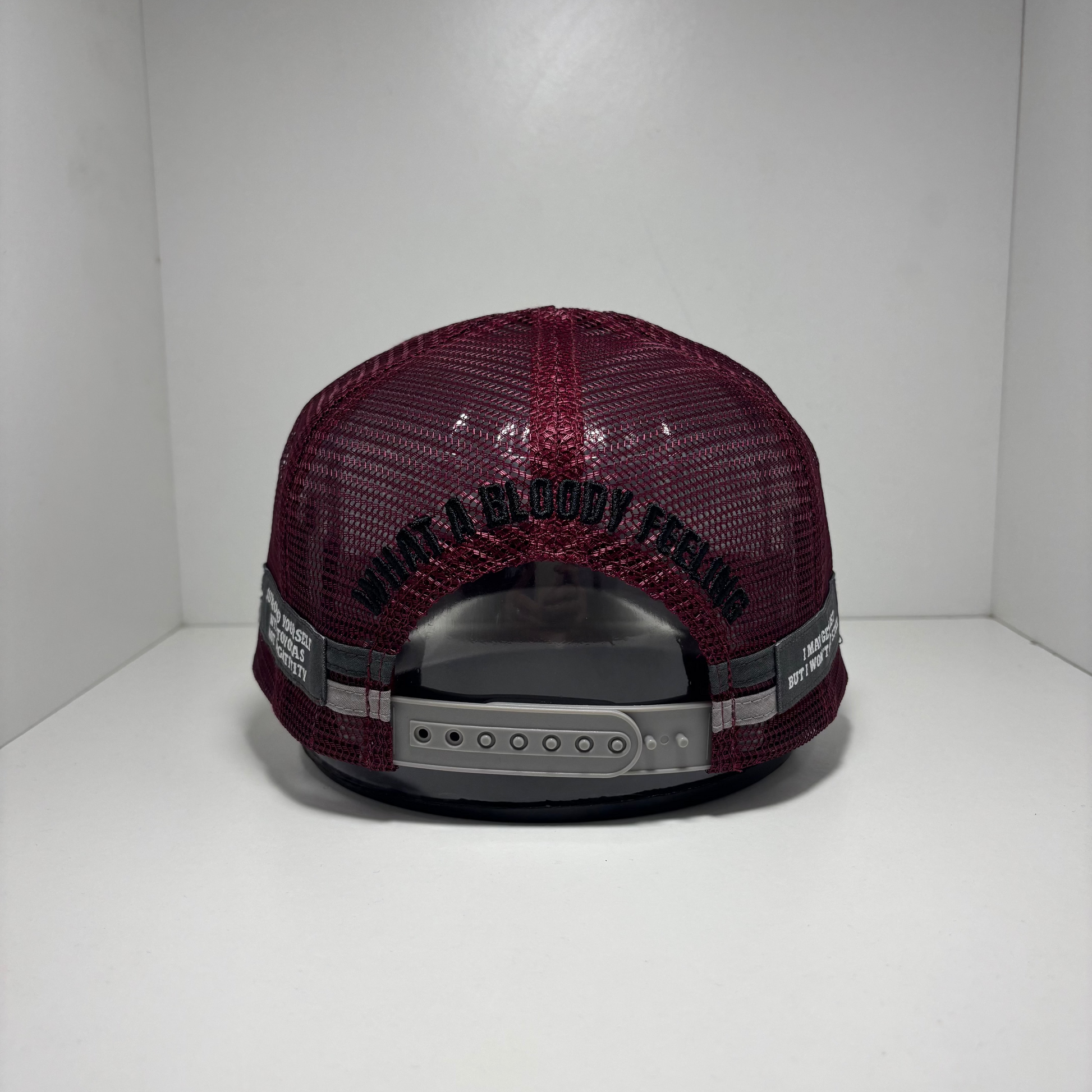 CRUISER LIVIN 79 SERIES RANGE TRUCKER CAP
