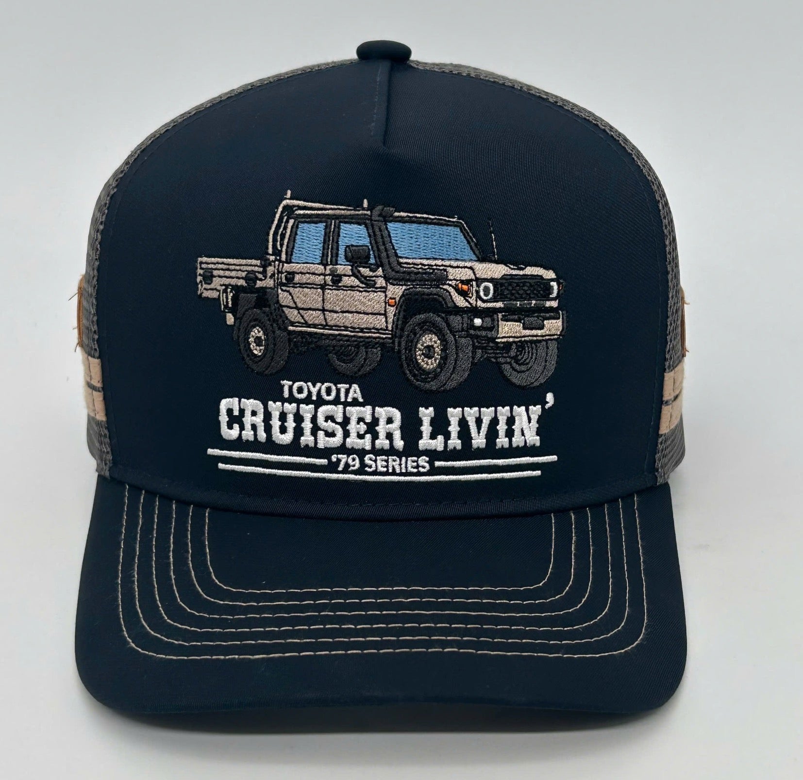 CRUISER LIVIN 79 SERIES RANGE TRUCKER CAP