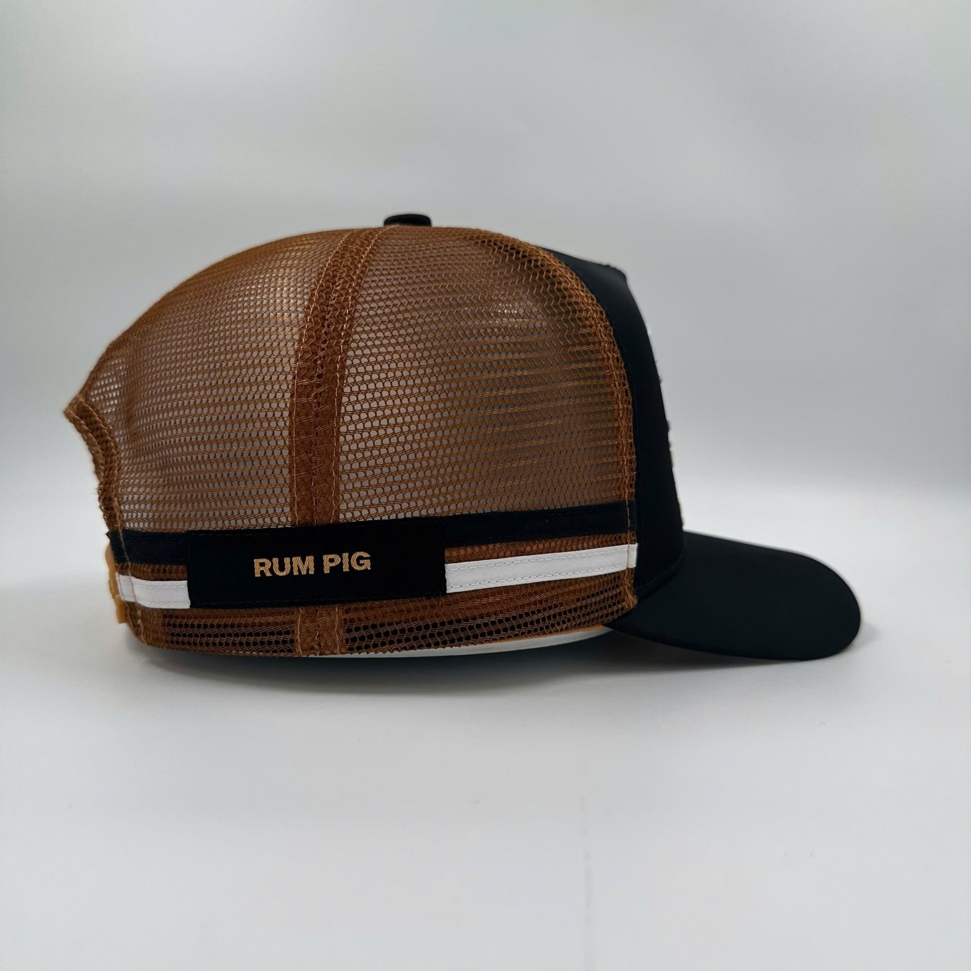 RUM DISAPPEAR RANGE TRUCKER CAP